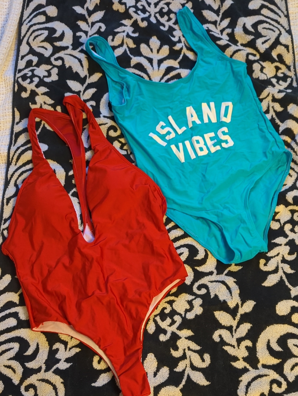 2 Pack Women's One-Piece Swimsuits High Cut Red & Teal Island Vibes - M NWOT
